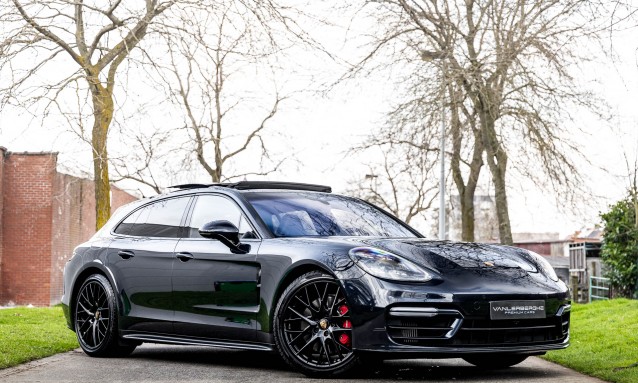 Porsche Panamera Sport Tursimo GTS