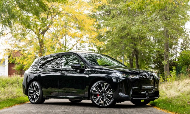 BMW iX xDrive60